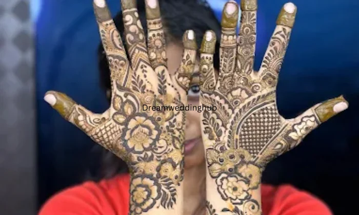 Priyas Mehndi Art  Classes